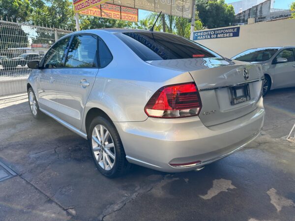 Volkswagen Vento Highline 2018 - Imagen 4