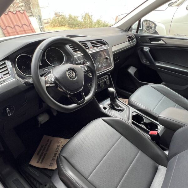 Volkswagen Tiguan Comfortline 2021 - Imagen 5