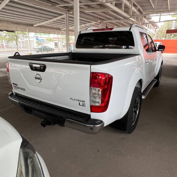 Nissan Frontier LE Platinum 2020 - Imagen 3
