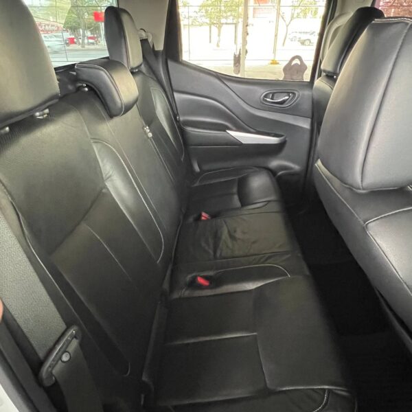 Nissan Frontier LE Platinum 2020 - Imagen 8