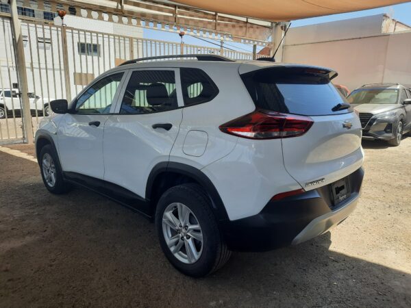 CHEVROLET TRACKER LS 2021 - Imagen 3