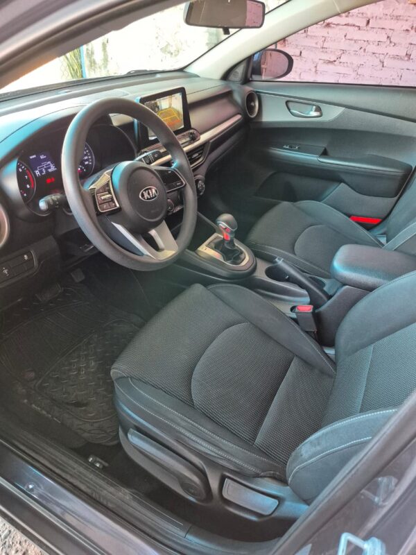 KIA FORTE LX 2020 - Imagen 6