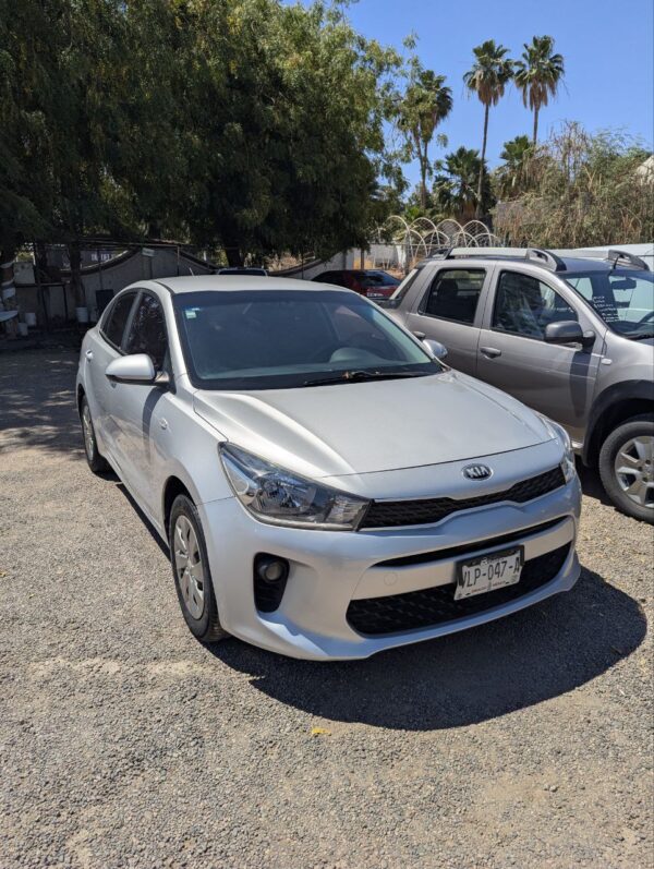 KIA RIO LX 2019 - Imagen 2