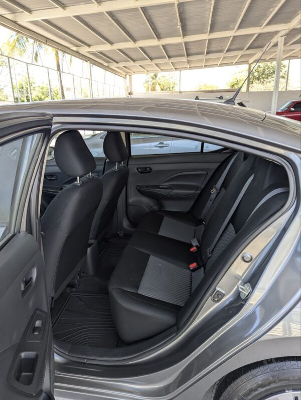 NISSAN VERSA SENSE 2023 - Imagen 7