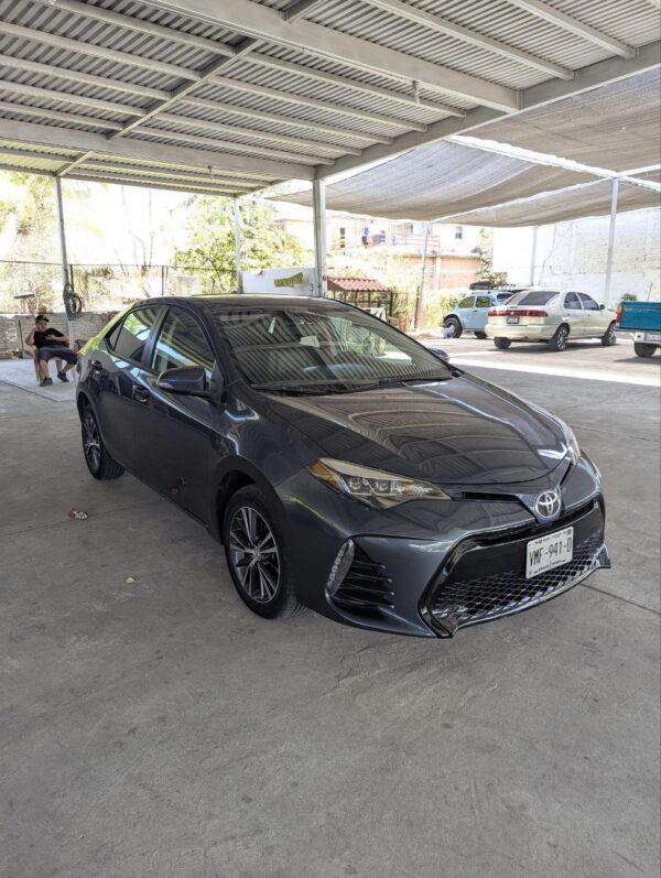 TOYOTA COROLLA LE 2018 - Imagen 2
