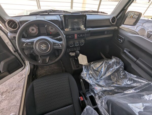 SUZUKI JIMNY GLX 2023 - Imagen 5
