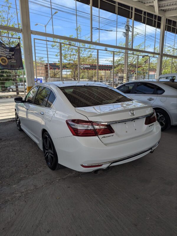 HONDA ACCORD SPORT 2016 - Imagen 4