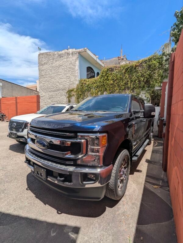 FORD F-250 XLT 2021 - Imagen 2