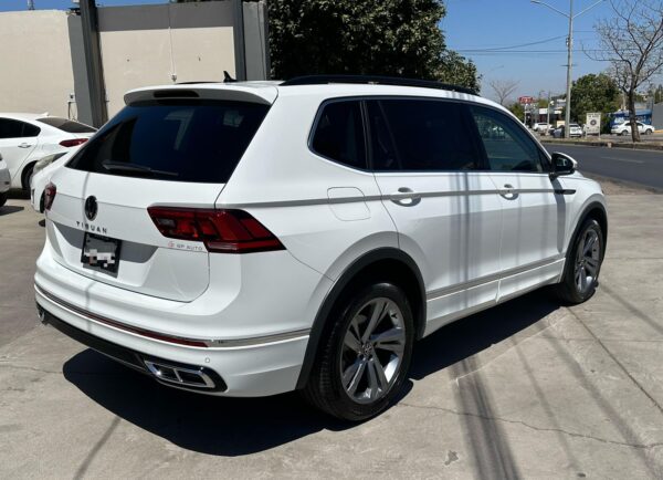VOLKSWAGEN TIGUAN R-LINE 2022 - Imagen 3