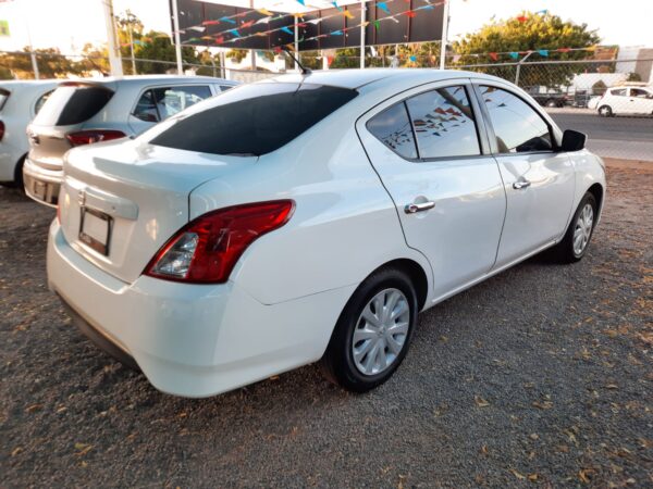 NISSAN VERSA SENSE 2017 - Imagen 3