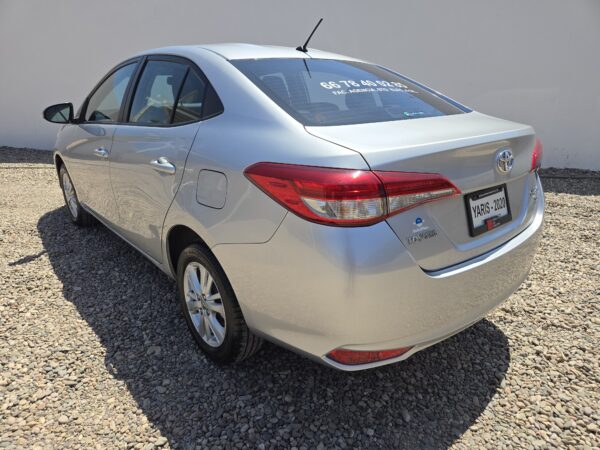 TOYOTA YARIS S 2020 - Imagen 3