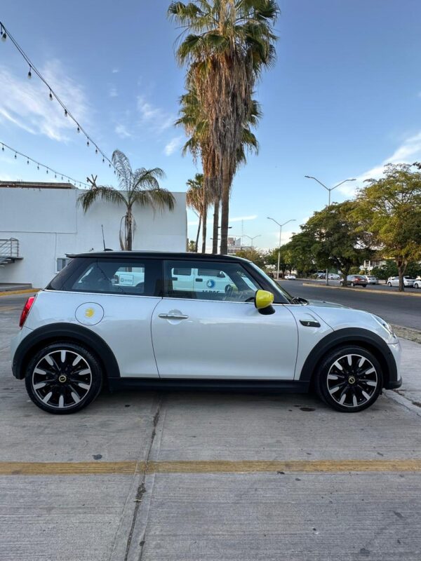 MINI COOPER SE ICONIC 2023 - Imagen 2