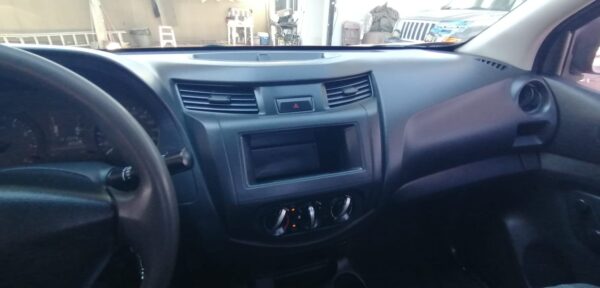NISSAN NP300 2018 - Imagen 5