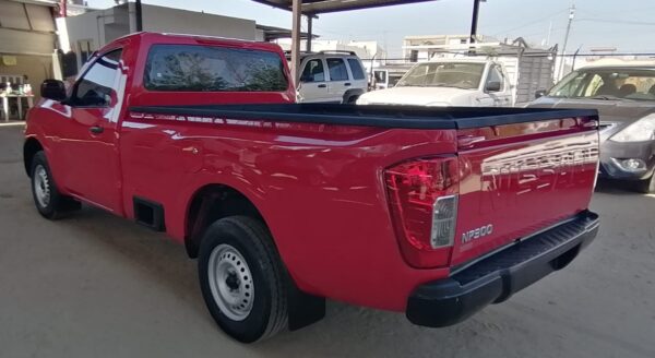 NISSAN NP300 2018 - Imagen 4