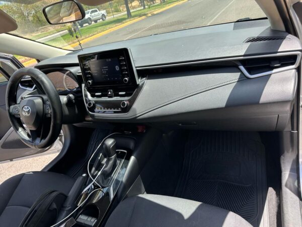 TOYOTA COROLLA LE 2021 - Imagen 5