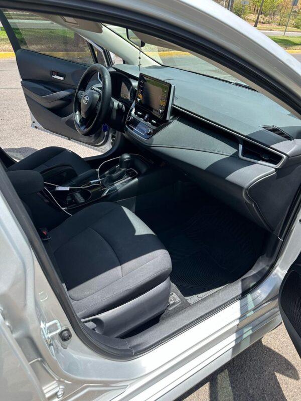 TOYOTA COROLLA LE 2021 - Imagen 6