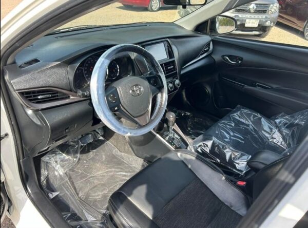 TOYOTA YARIS S 2021 - Imagen 5