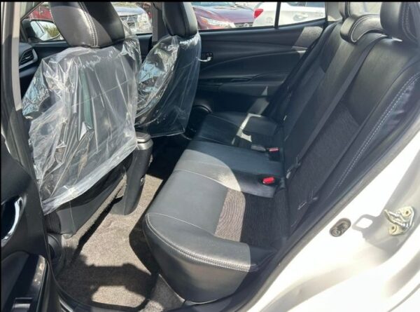 TOYOTA YARIS S 2021 - Imagen 7