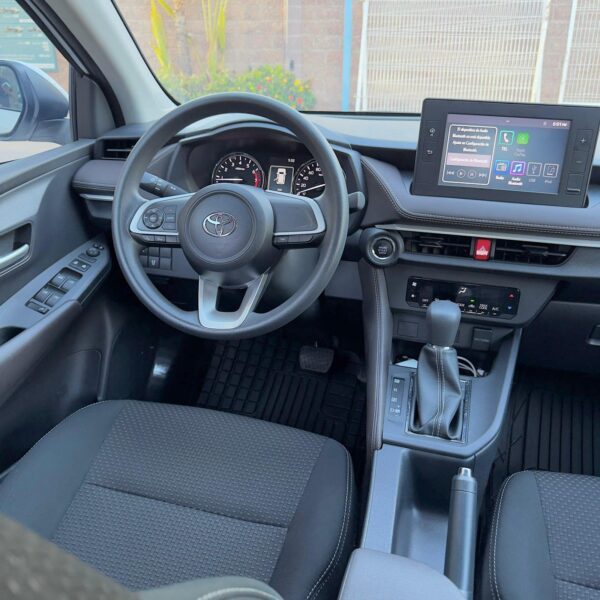 TOYOTA YARIS S 2024 - Imagen 4