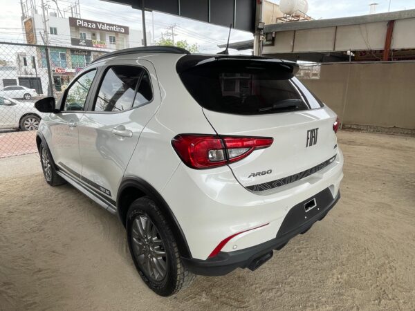 FIAT ARGO TRENKING 2022 - Imagen 3