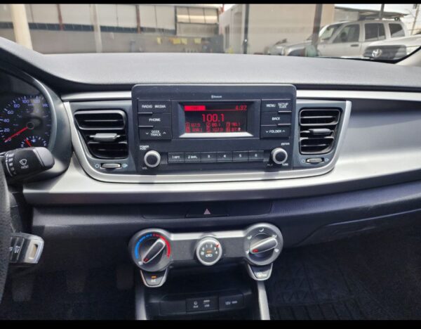 KIA RIO L 2020 - Imagen 7