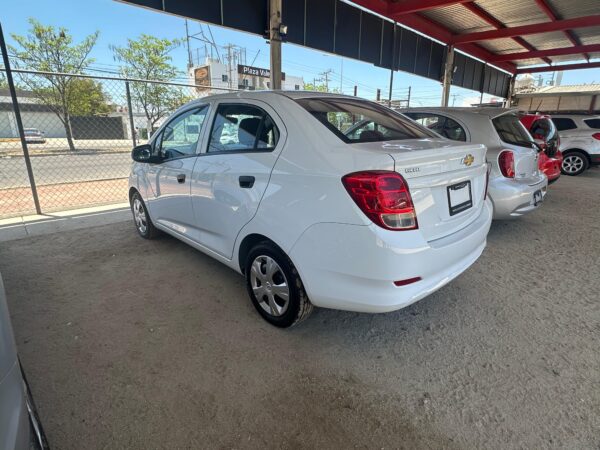 CHEVROLET BEAT LT 2021 - Imagen 3