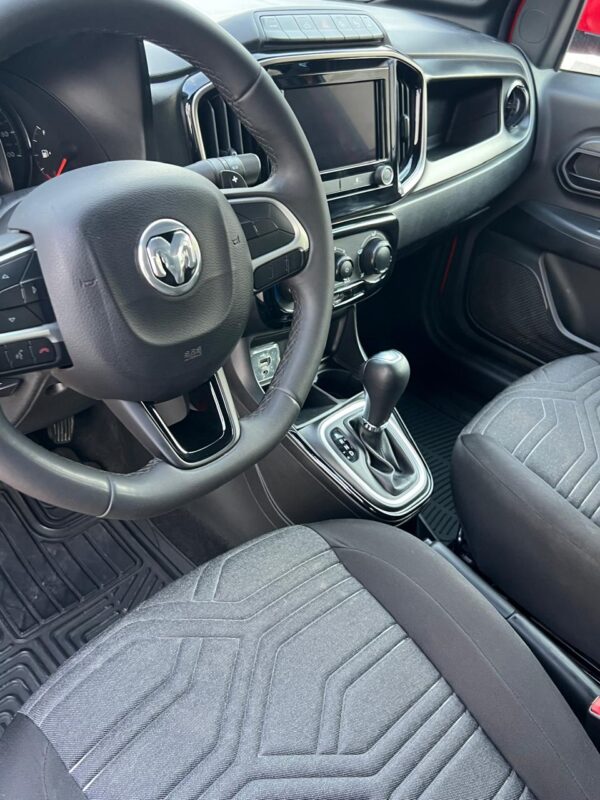 RAM 700 BIGHORN 2024 - Imagen 5