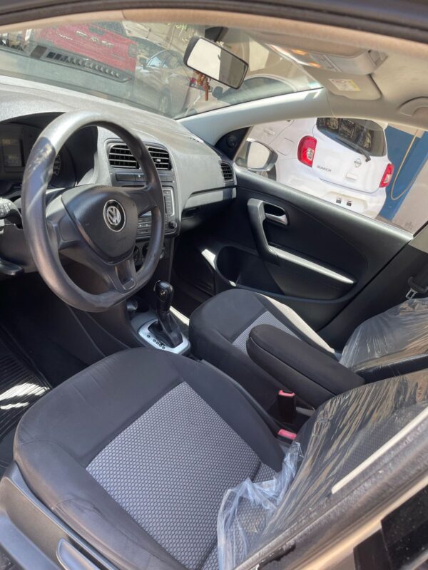 VOLKSWAGEN VENTO COMFORTLINE 2019 - Imagen 5