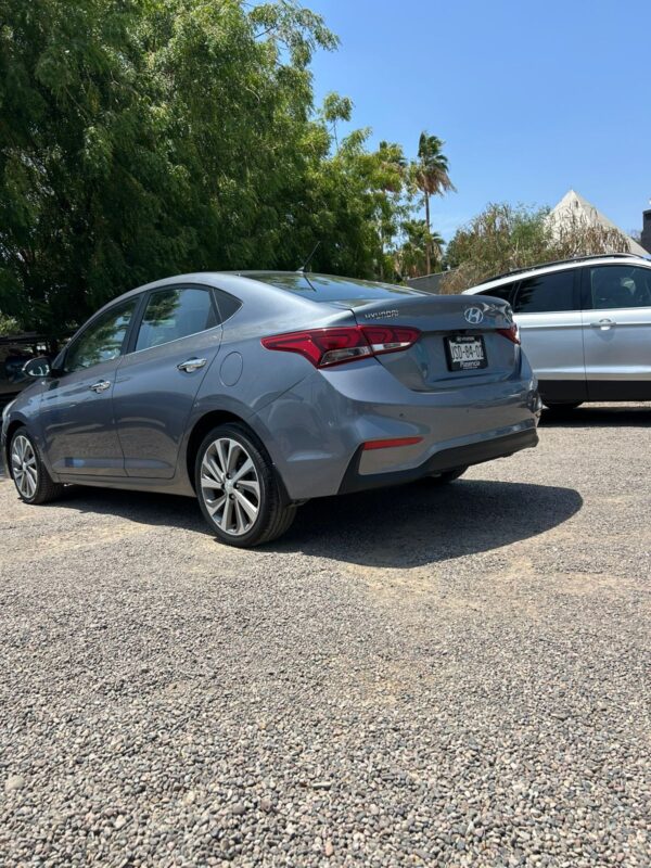 HYUNDAI ACCENT GLS 2021 - Imagen 3
