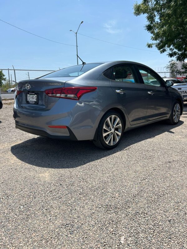 HYUNDAI ACCENT GLS 2021 - Imagen 4