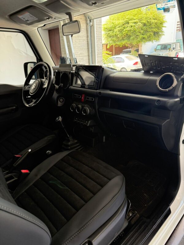 SUZUKI JIMNY GLX 4X4 2021 - Imagen 6