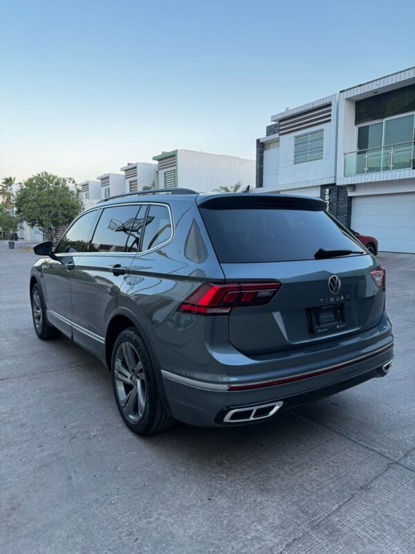 VOLKSWAGEN TIGUAN R-LINE 2024 - Imagen 4