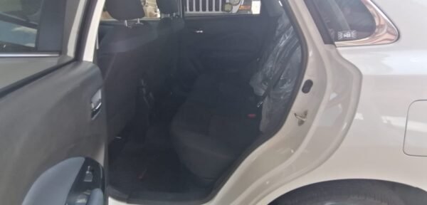 SUZUKI BALENO GLX 2024 - Imagen 7