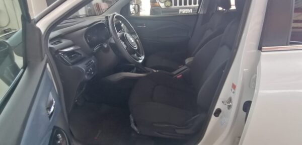 SUZUKI BALENO GLX 2024 - Imagen 6