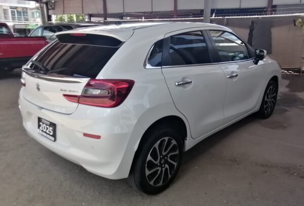 SUZUKI BALENO GLX 2024 - Imagen 3