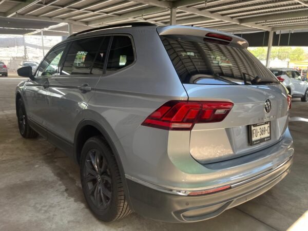VOLKSWAGEN TIGUAN COMFORTLINE 2022 - Imagen 4