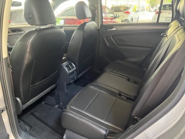 VOLKSWAGEN TIGUAN COMFORTLINE 2022 - Imagen 6
