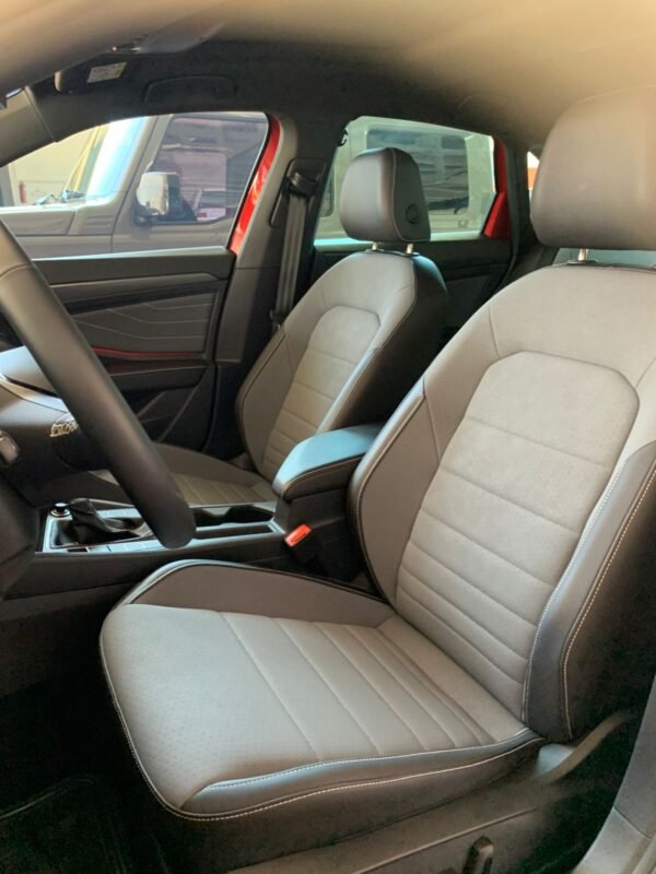 VOLKSWAGEN JETTA SPORT 2025 - Imagen 6