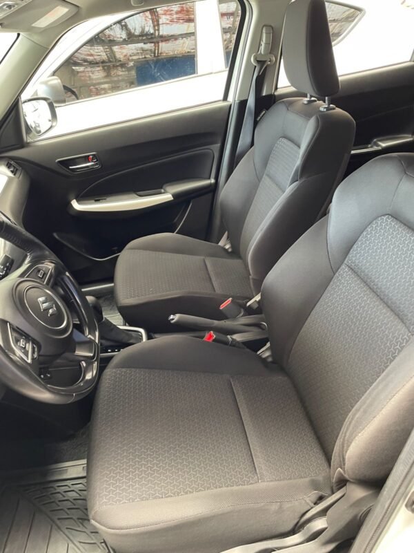 SUZUKI SWIFT GLX 2020 - Imagen 6