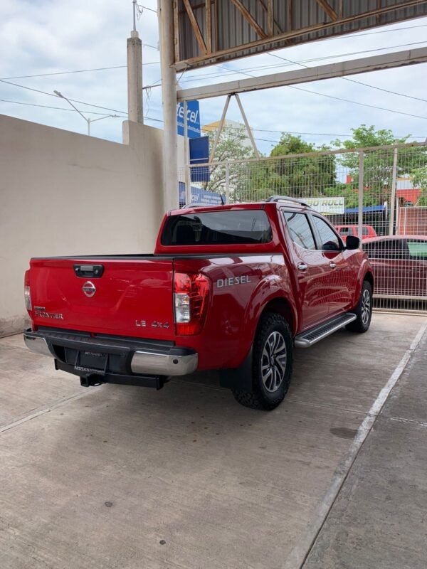 NISSAN FRONTIER 4X4 DIESEL - Imagen 2