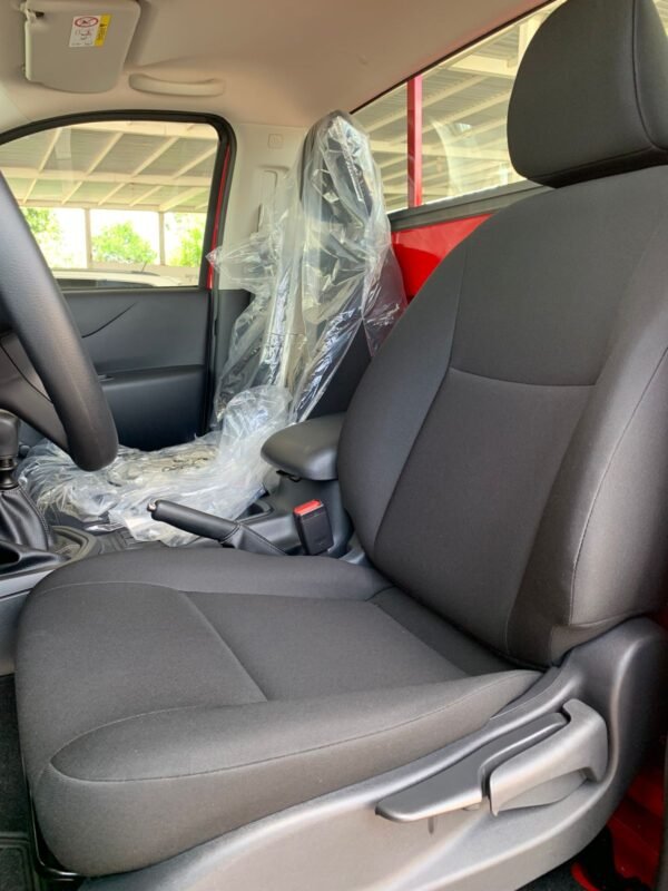 NISSAN NP300 2024 - Imagen 6