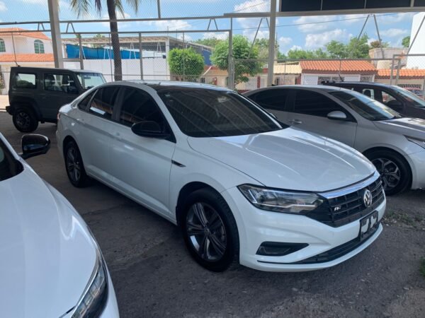 VOLKSWAGEN JETTA R LINE 2019 - Imagen 2