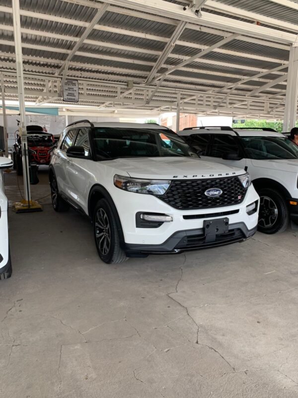 FORD EXPLORER ST 2022 - Imagen 2