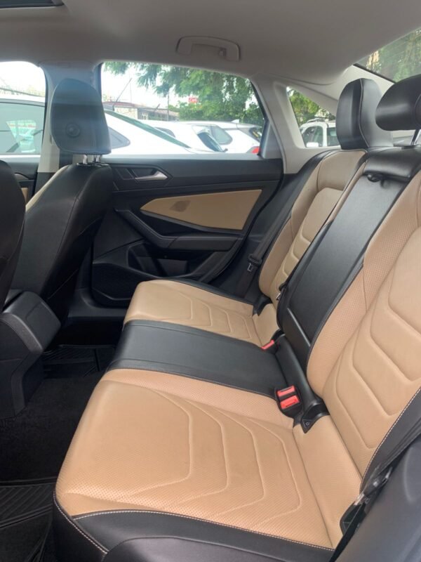 VOLKSWGEN JETTA HIGHLINE 2019 - Imagen 7