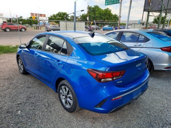 KIA RIO LX 2023 - Imagen 4