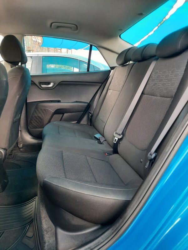 KIA RIO LX 2023 - Imagen 7