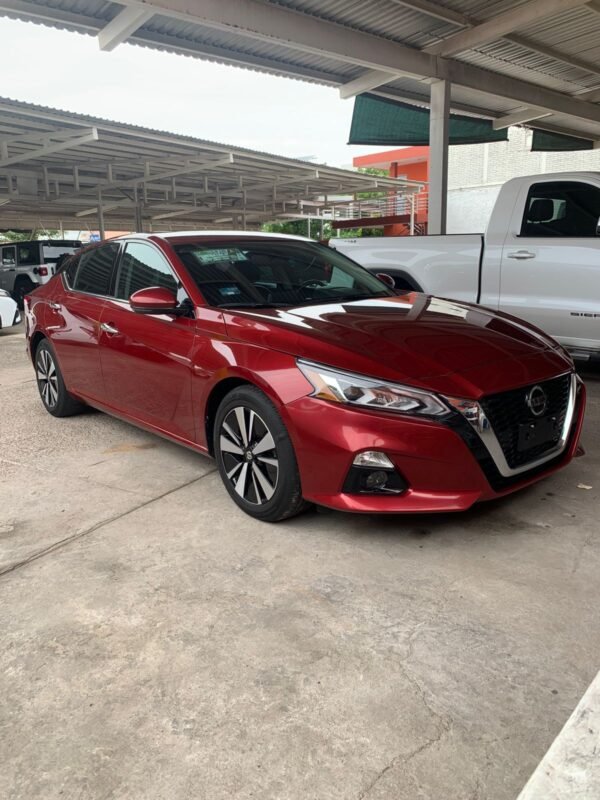 NISSAN ALTIMA EXCLUSIVE 2022 - Imagen 2