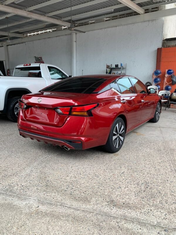 NISSAN ALTIMA EXCLUSIVE 2022 - Imagen 3