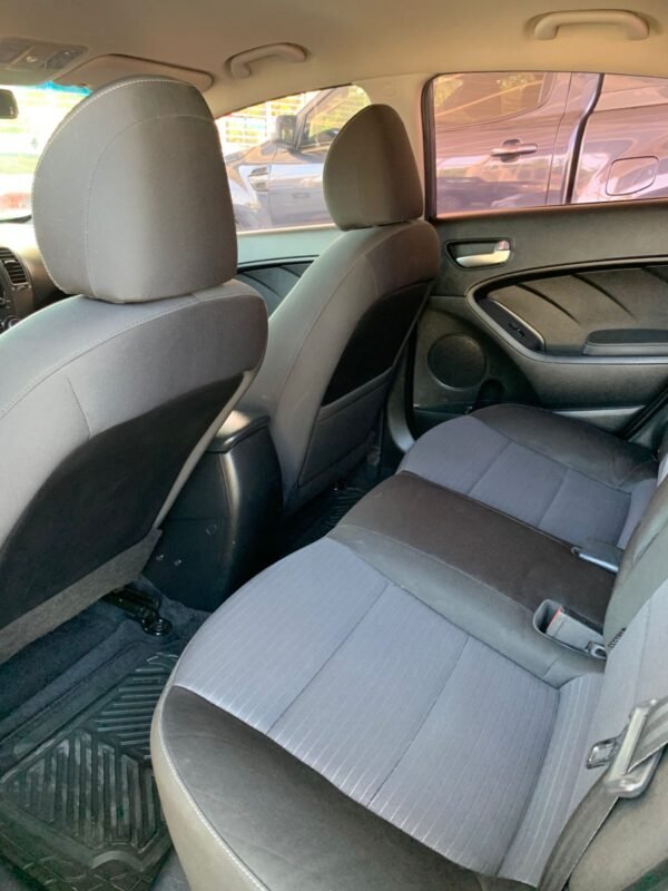 KIA FORTE LX 2018 - Imagen 10