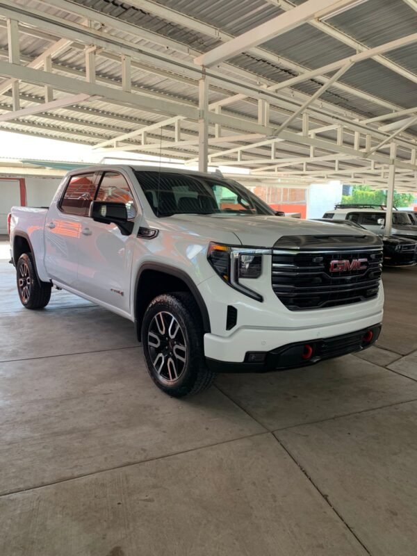 GMC SIERRA AT4 2024 - Imagen 2